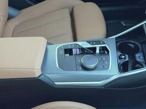 Alpine White 2026 BMW 330 i