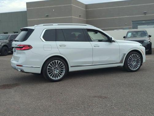 2026 BMW X7 xDrive40i