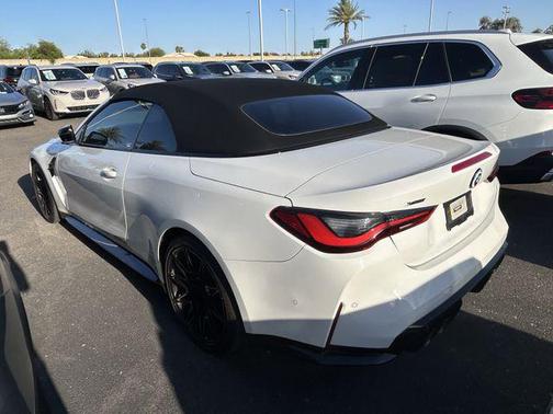 Alpine White 2023 BMW M4 Competition xDrive