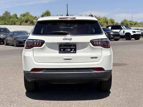 White Clearcoat 2019 Jeep Compass Latitude