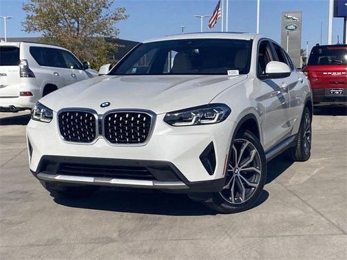 2025 BMW X4 xDrive30i