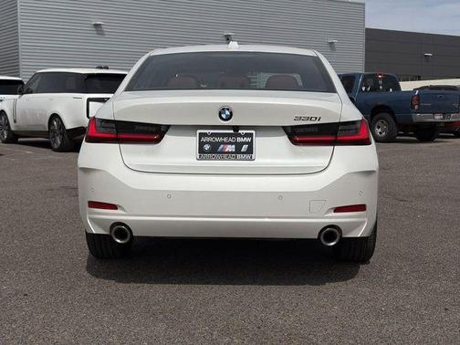 White Metallic 2025 BMW 330 330i