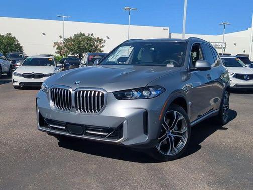 Skyscraper Grey Metallic 2026 BMW X5 xDrive40i
