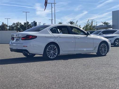 Alpine White 2021 BMW 540 540i