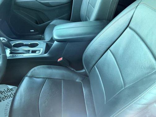 Summit White 2018 Chevrolet Equinox Premier