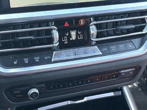 Black Sapphire Metallic 2021 BMW M4 Base