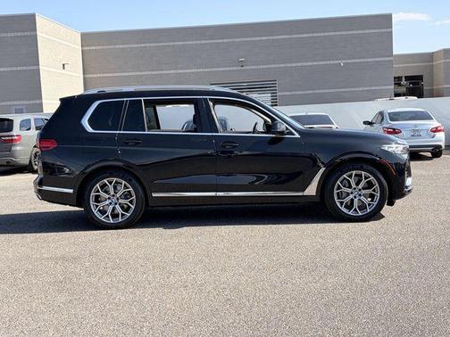 Black Sapphire Metallic 2019 BMW X7 xDrive40i