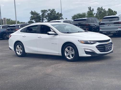 2022 Chevrolet Malibu FWD LT