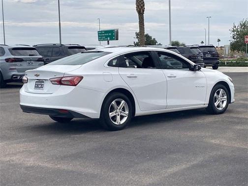 2022 Chevrolet Malibu FWD LT