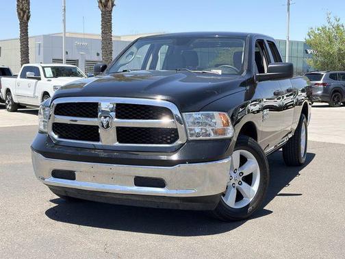 Diamond Black Crystal Pearlcoat 2024 RAM 1500 Classic SLT