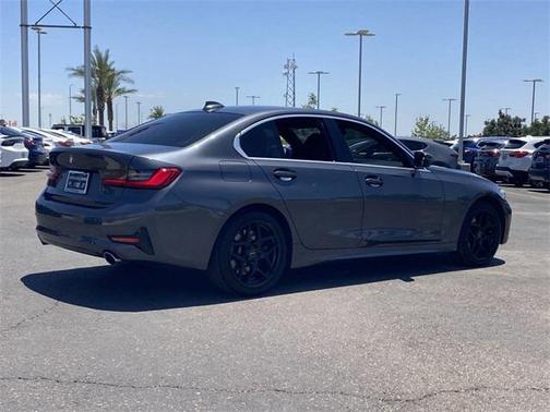 2021 BMW 330 330i Sedan