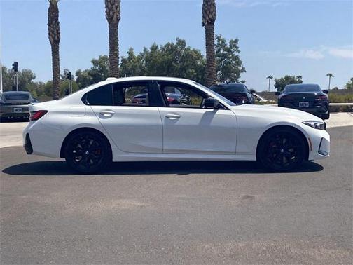 2025 BMW 330 i