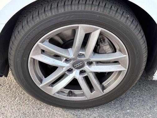 2017 Audi A4 2.0T Premium