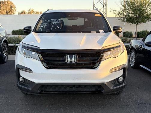 Platinum White Pearl 2022 Honda Pilot AWD TrailSport