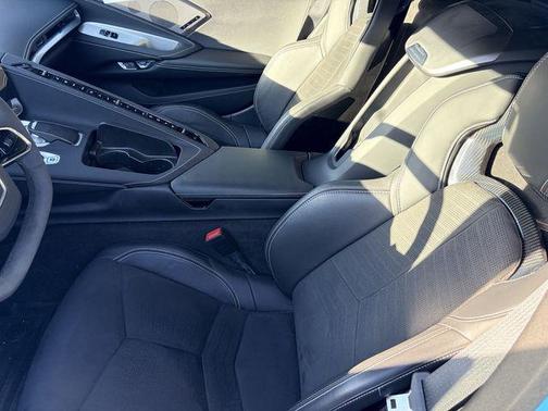 2024 Chevrolet Corvette Stingray w/2LT