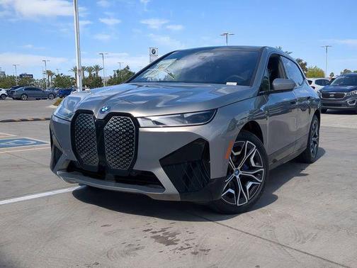 2025 BMW iX xDrive50