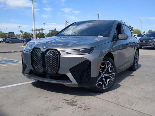 2025 BMW iX xDrive50