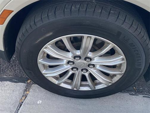 2017 Cadillac XT5 Base