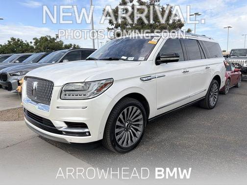 WHITE PLATINUM TRI-COAT MET 2018 Lincoln Navigator L Reserve