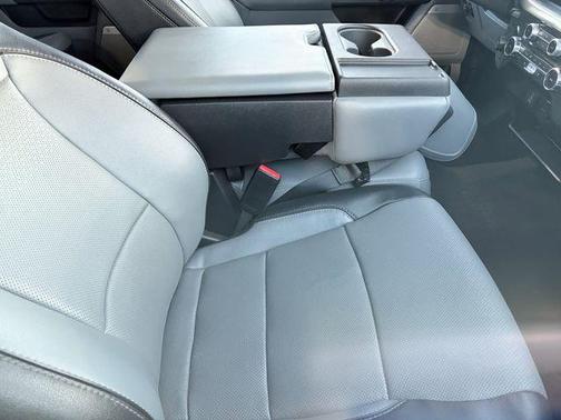 OXFORD WHITE 2022 Ford F-150 Lariat