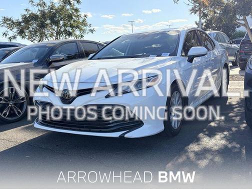 Super White 2019 Toyota Camry LE