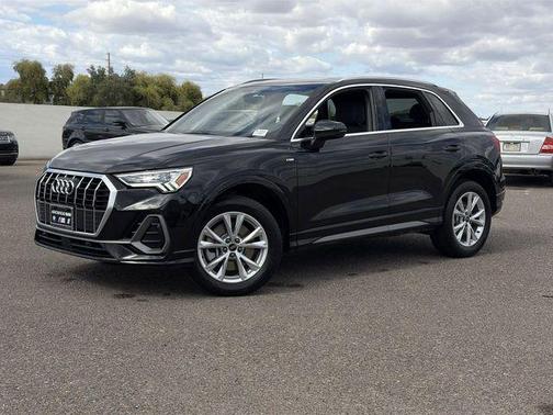 2023 Audi Q3 Premium 45 TFSI S line quattro Tiptronic