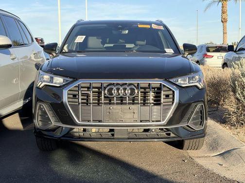 2023 Audi Q3 Premium 45 TFSI S line quattro Tiptronic
