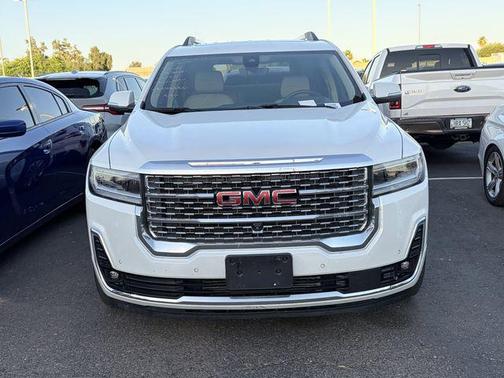 White Frost Tricoat 2023 GMC Acadia Denali