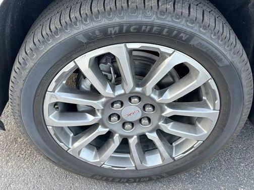 White Frost Tricoat 2023 GMC Acadia Denali