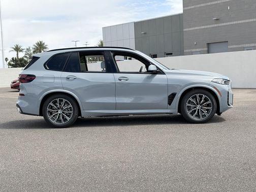 Brooklyn Grey Metallic 2026 BMW X5 PHEV xDrive50e