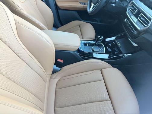 Alpine White 2023 BMW X3 xDrive30i