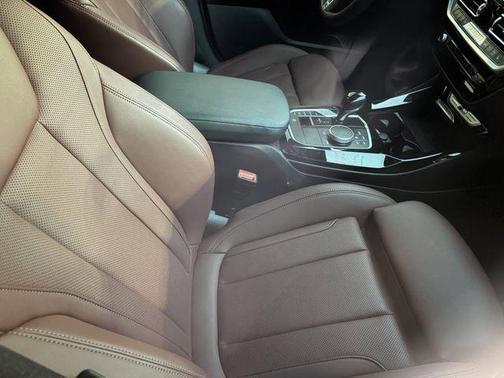 Black Sapphire Metallic 2023 BMW X3 M40i