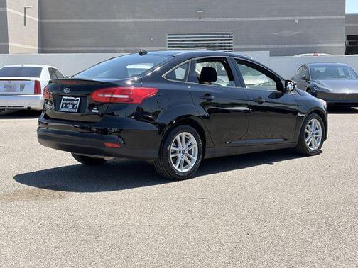 SHADOW BLACK 2018 Ford Focus SE