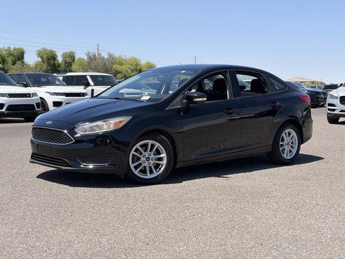 SHADOW BLACK 2018 Ford Focus SE