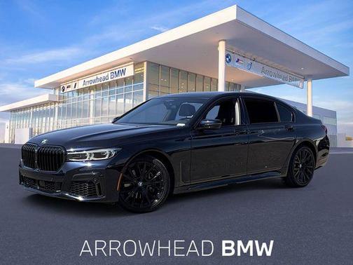 Carbon Black Metallic 2022 BMW 740 i