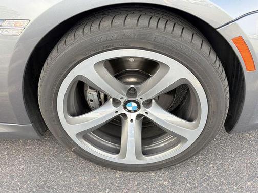 Space Gray Metallic 2009 BMW 650 650i