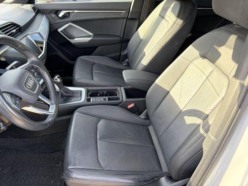2020 Audi Q3 45 S line Premium