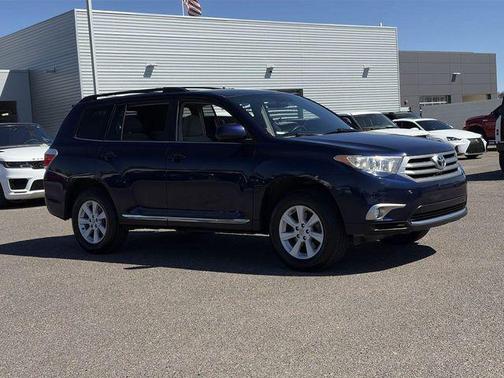 2012 Toyota Highlander SE
