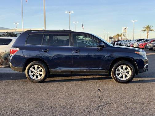 2012 Toyota Highlander SE