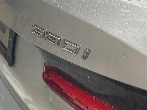2019 BMW 330 330i