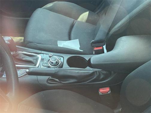 2015 Mazda Mazda3 i Sport