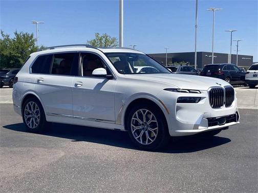 2025 BMW X7 xDrive40i