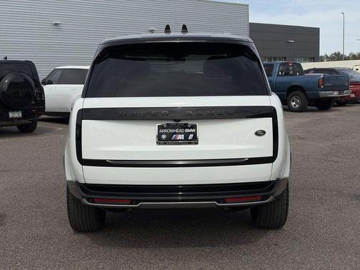 White 2023 Land Rover Range Rover P530 SE