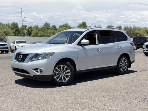 Brilliant Silver 2013 Nissan Pathfinder SL