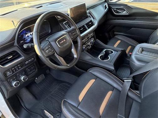 2023 GMC Yukon XL 4WD AT4