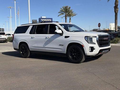 2023 GMC Yukon XL 4WD AT4