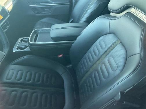 2023 Rivian R1S Adventure