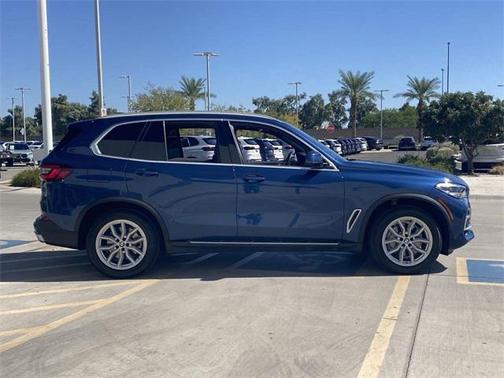 2023 BMW X5 sDrive40i