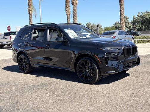 Black Sapphire Metallic 2027 BMW X7 xDrive40i