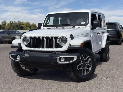2025 Jeep Wrangler 4-Door Sahara 4x4